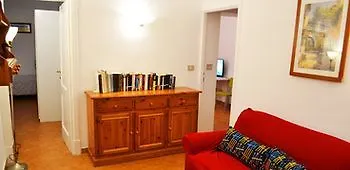 ***  Un Sogno Di Casa Bed & Breakfast Rome Italy